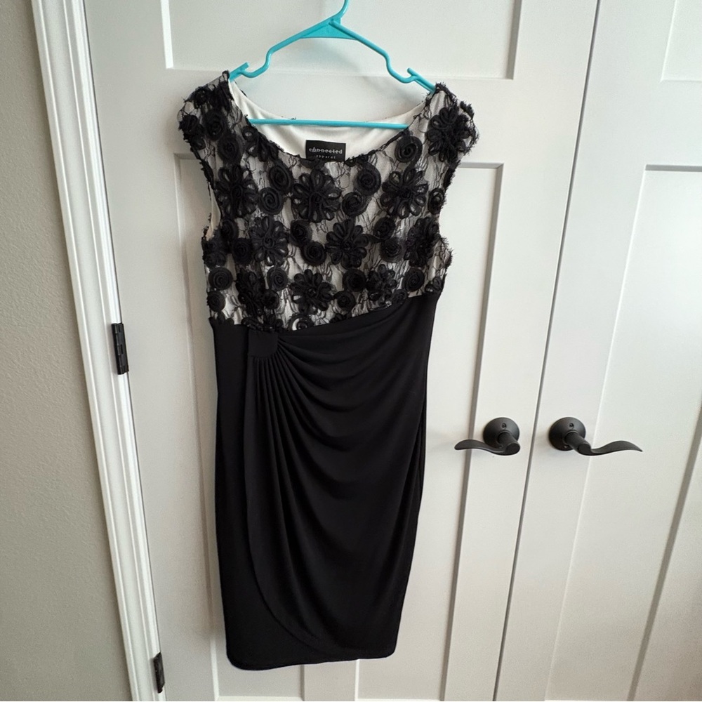 cocktail dress, fitted, floral top detail, ladies 12, sleeveless, FLATTERING
